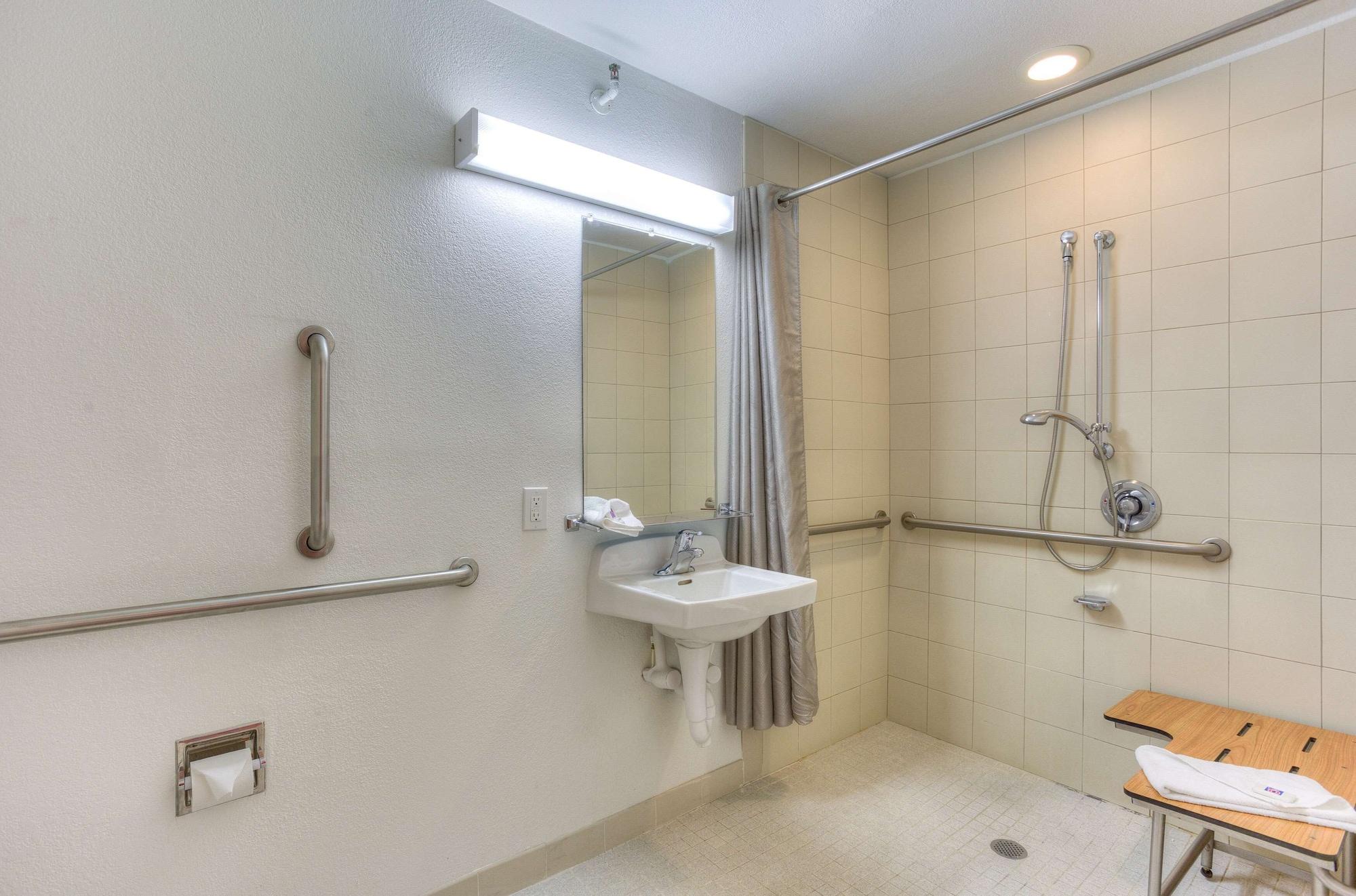Motel 6-Tigard, Or - Portland South - Lake Oswego Exterior photo