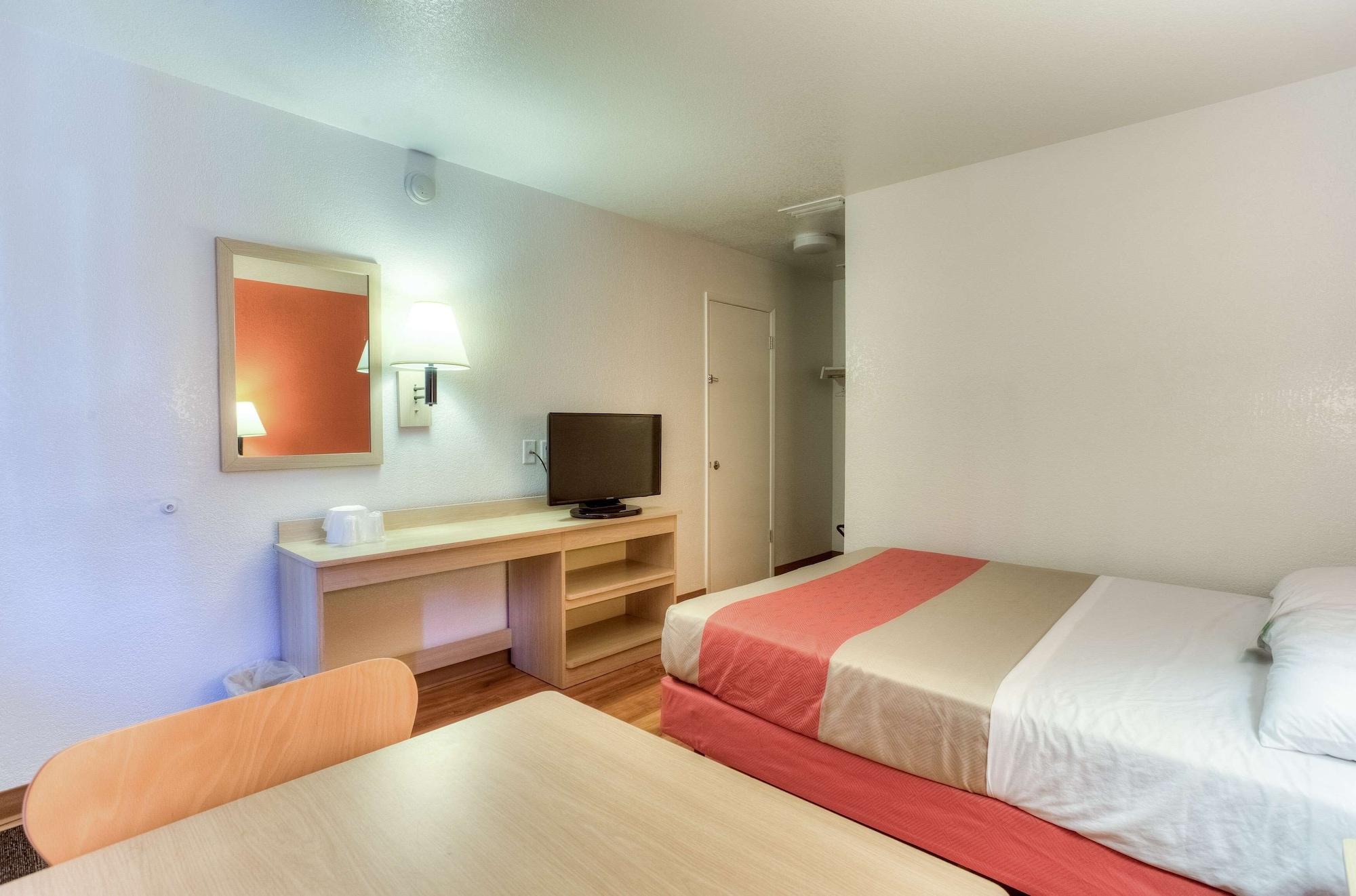 Motel 6-Tigard, Or - Portland South - Lake Oswego Exterior photo