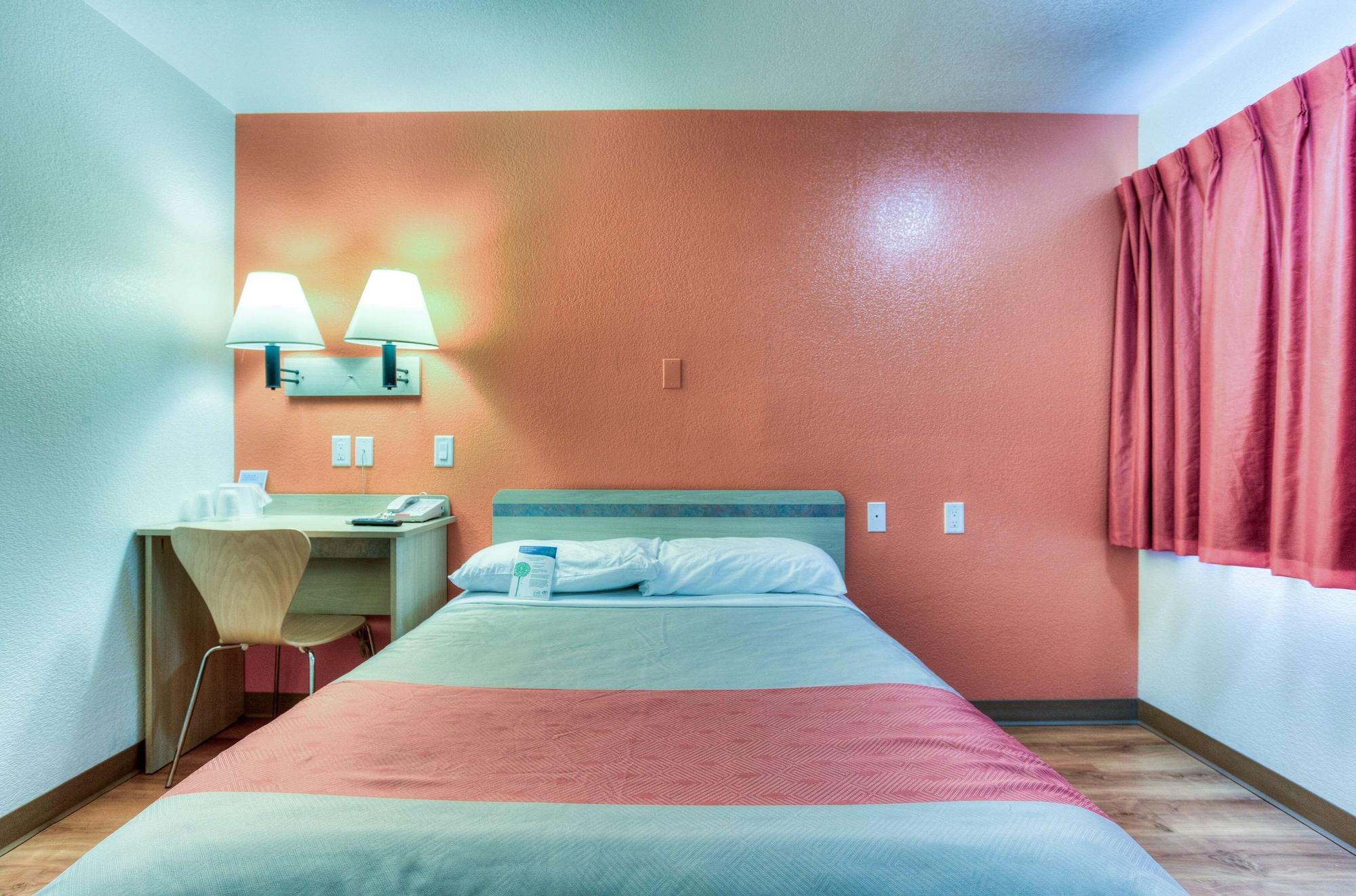 Motel 6-Tigard, Or - Portland South - Lake Oswego Exterior photo