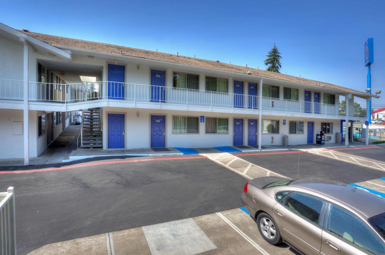 Motel 6-Tigard, Or - Portland South - Lake Oswego Exterior photo