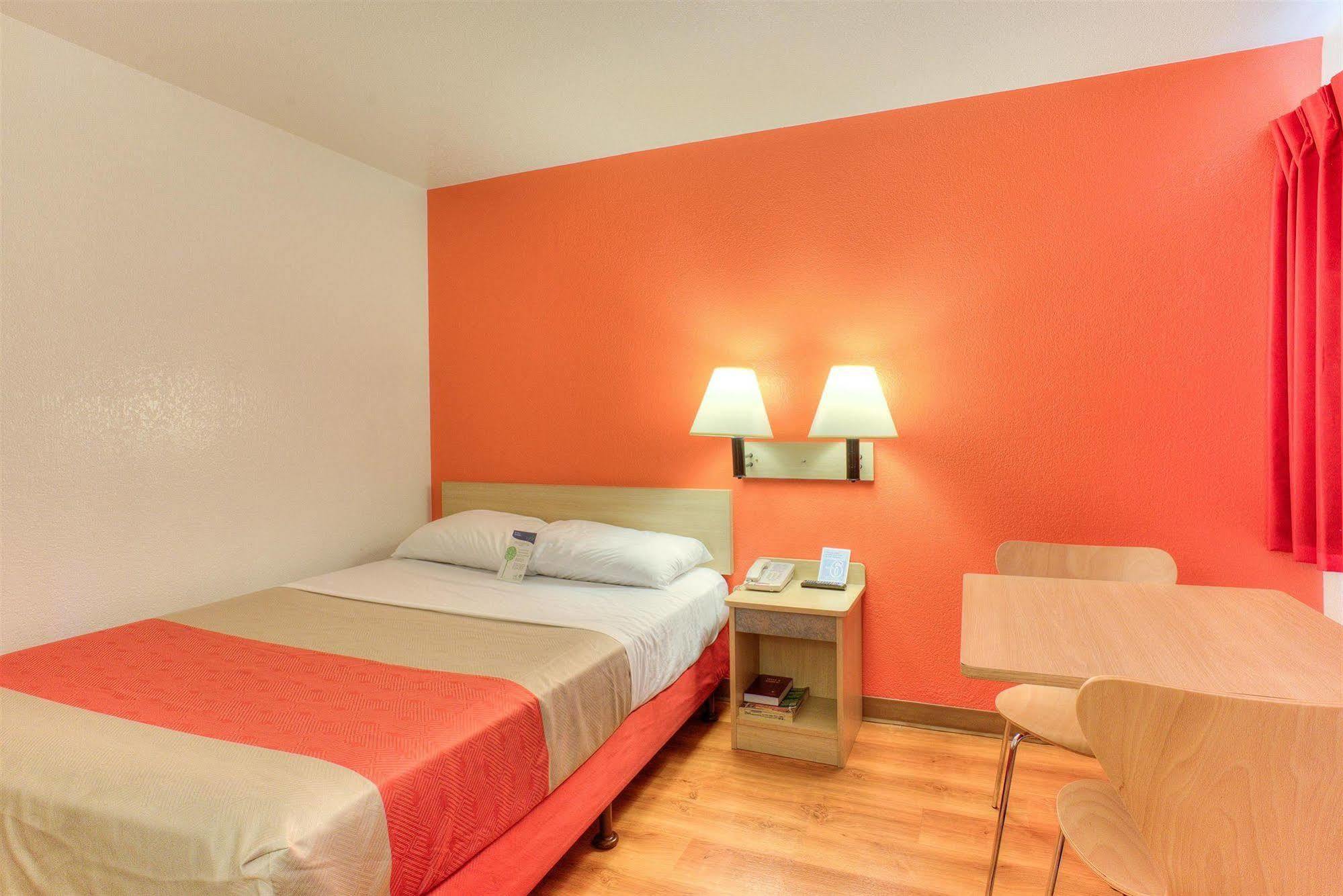 Motel 6-Tigard, Or - Portland South - Lake Oswego Exterior photo